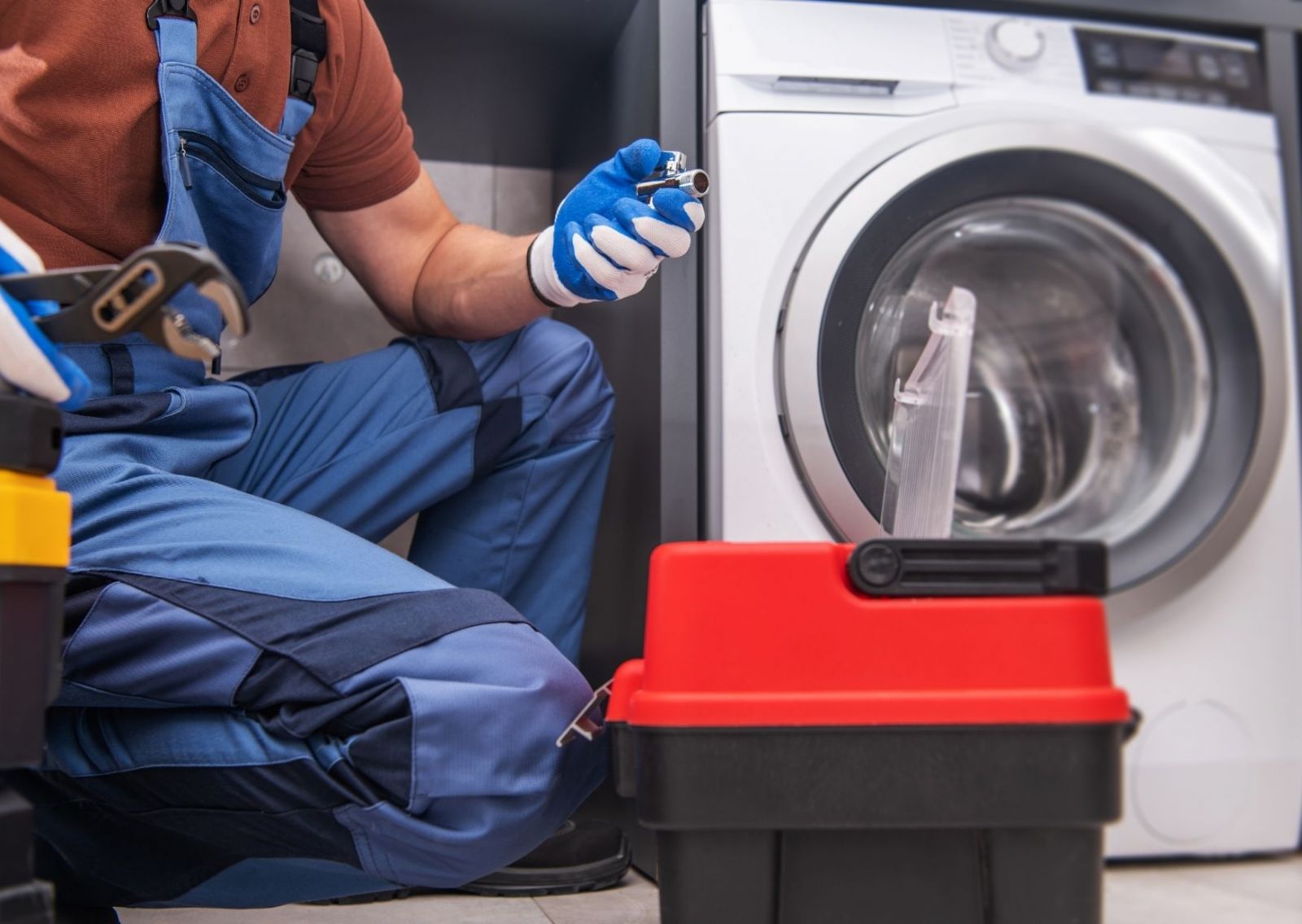 ÇAMAŞIR MAKİNESİ 